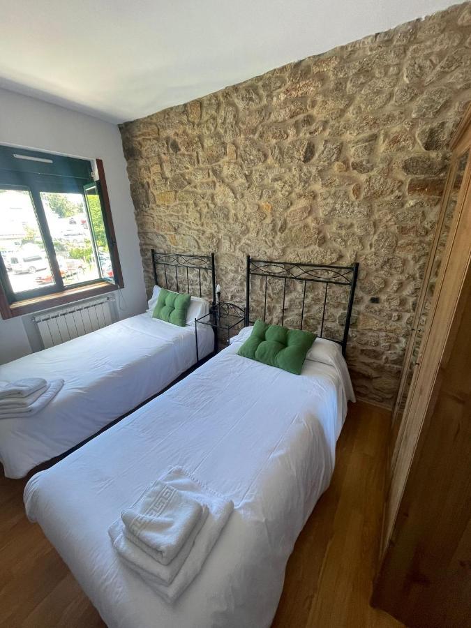A Cochera Hostel 费罗尔 外观 照片